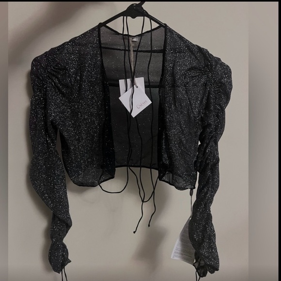 ‼️WOW‼️Oseree Silver Metallic Wrap Shrug‼️ - Picture 5 of 9